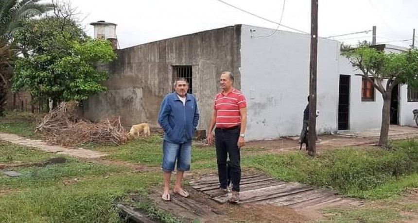 PAPP RECORRIÓ EL RIPIO DE AVENIDA ALEM Y DIALOGÓ CON LOS VECINOS