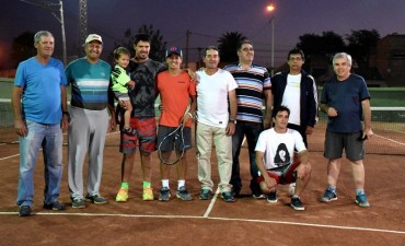 PAPP VALORÓ LA VISITA A VILLA ÁNGELA DE SEBASTIAN BÁEZ, TENISTA RANKEADO ENTRE LOS PRIMEROS DEL MUNDO