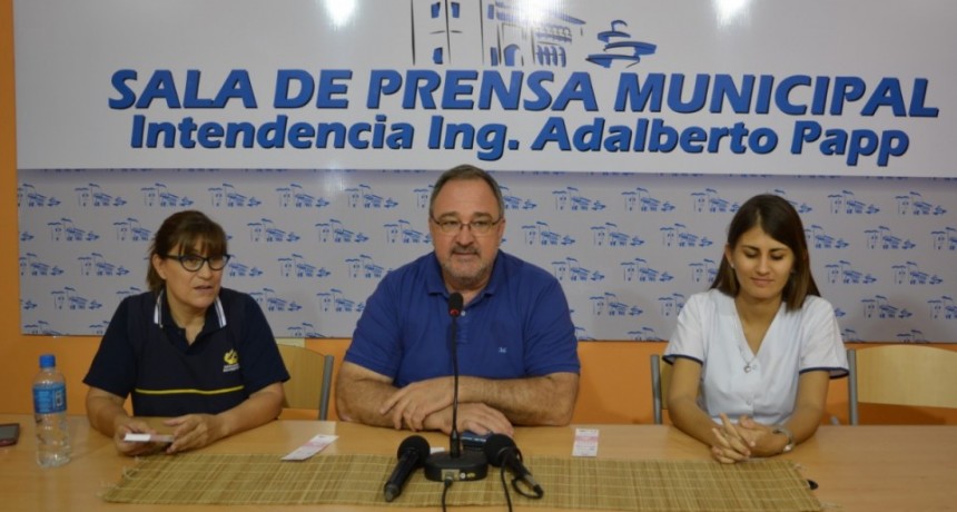 MUNICIPALIDAD AUSPICIA CHARLA SOBRE PREVENCIÓN DE CÁNCER DE MAMA EN LA CASA DEL BICENTENARIO