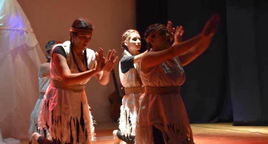 DESTACADO EVENTO ARTÍSTICO ORGANIZADO POR IESVA EN LA CASA DE LA CULTURA