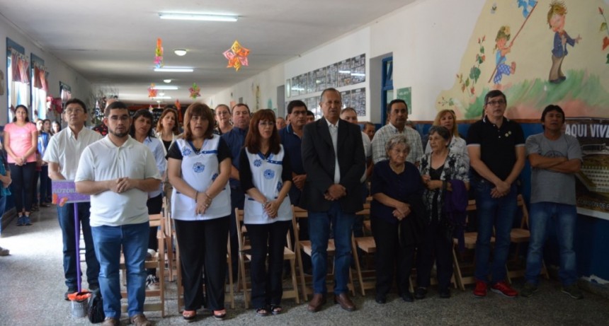 PAPP PARTICIPÓ DEL DESCUBRIMIENTO DE LA PLACA DEL SOLDADO LUIS ROBERTO FERNÁNDEZ EN LA ESCUELA N° 389