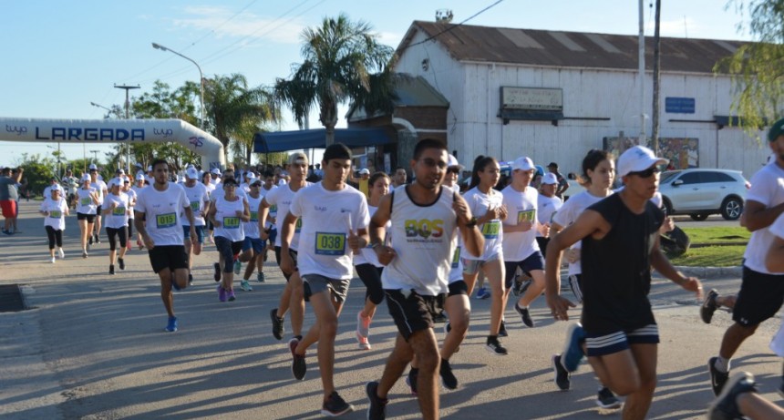 GRAN PARTICIPACIÓN DE CORREDORES EN LA MARATÓN POR EL 25 ANIVERSARIO DEL NBCH