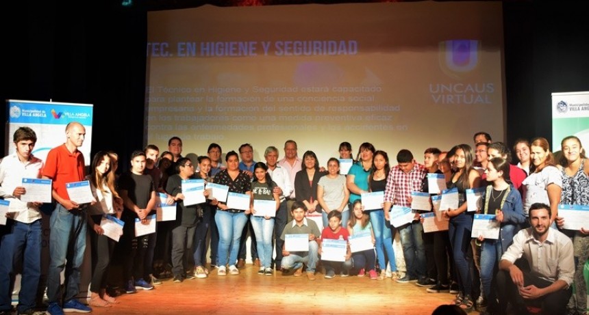 PAPP PARTICIPÓ DE LA ENTREGA DE CERTIFICADOS DE LOS CURSOS GRATUITOS DICTADOS EN PUNTO DIGITAL