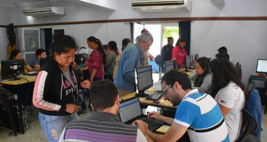 EL MUNICIPIO DE VILLA ÁNGELA ENTREGÓ 6000 MÓDULOS NAVIDEÑOS