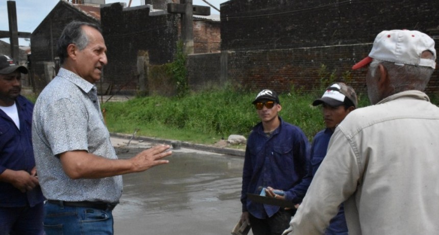 PAPP DESTACÓ EL BACHEO DE CALLES: “TRABAJAMOS HASTA EL ÚLTIMO DÍA DEL AÑO PORQUE TENEMOS UN FUERTE COMPROMISO CON VILLA ÁNGELA”